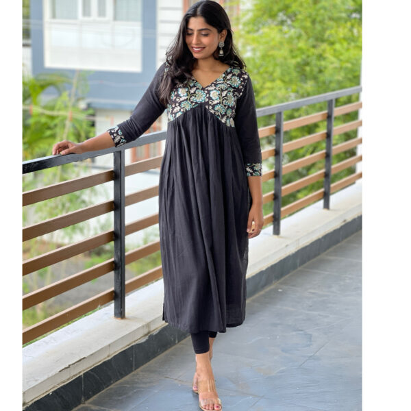 Black floral inverted yoke kurta