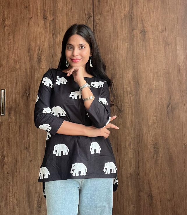 Black elephant hi-low short top