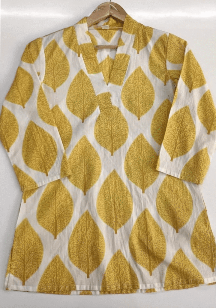 Yellow petal short top