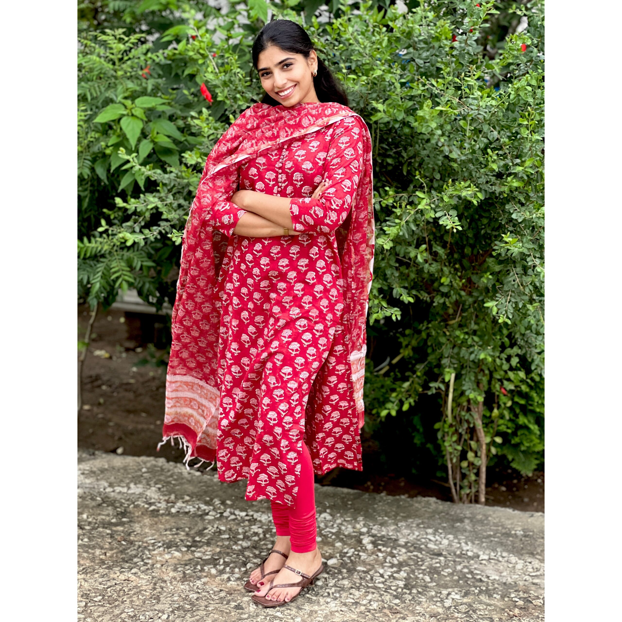 Red floral kurta with kotta dupatta - Image 2