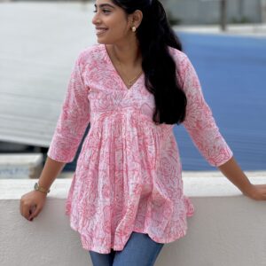 Marble pink inverted yoke short top