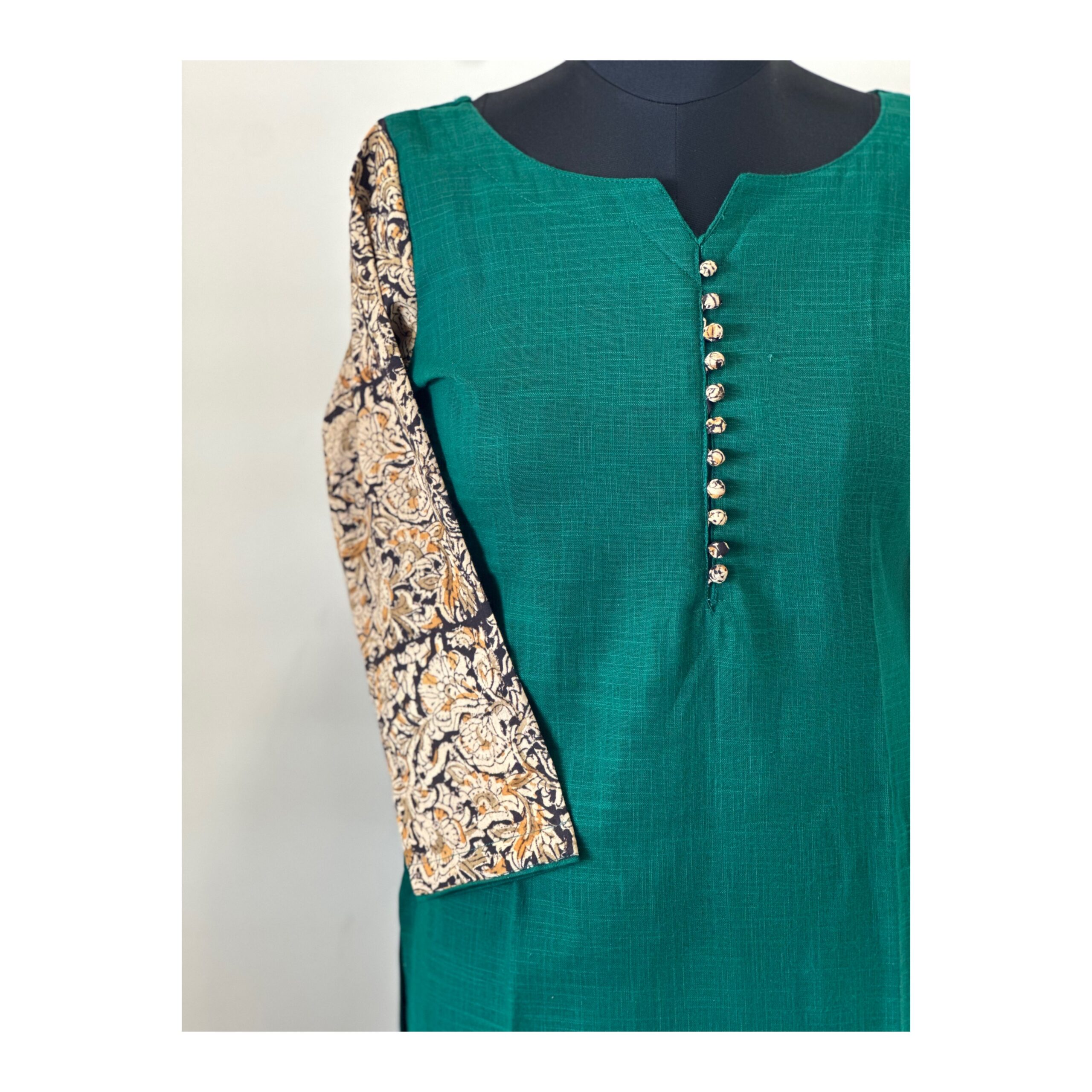 Emerald green kurta wit kalamkari sleeves - Image 2