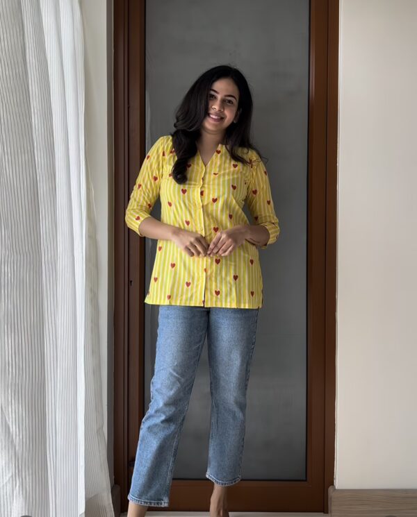 Yellow stripe heart shirt top