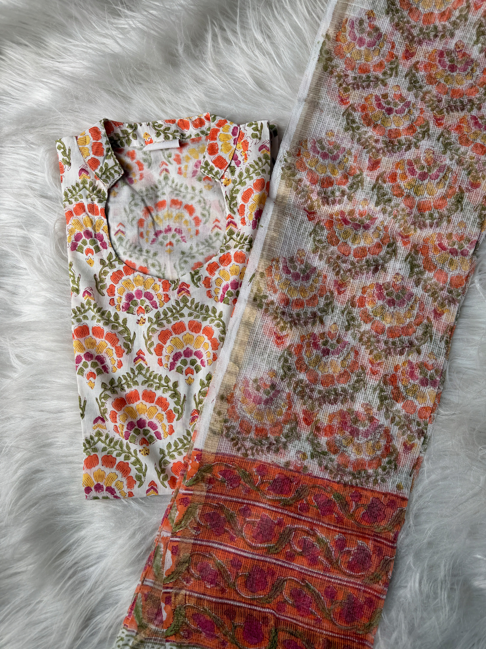 White multicolot floral kurta wit kota dupatta - Image 2