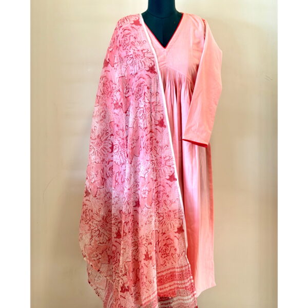 Peach inverted kurta with kota dupatta